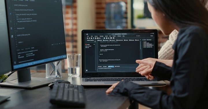 Apa Itu Software Engineering Ini Peran Pentingnya di Era Digital